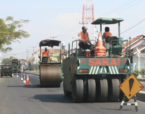 Perbaikan Jalan di Cikampek-Cirebon