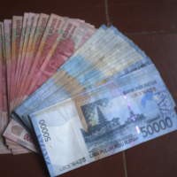 Setengah Hari, Rp 1 Miliar Ludes