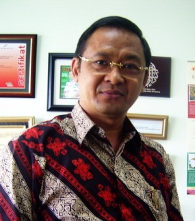 Membela Rakyat yang Mana?