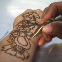Mehndi, Anjuran Rasulullah Sampai Mitos