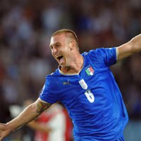 De Rossi, Gerrard-nya Italia