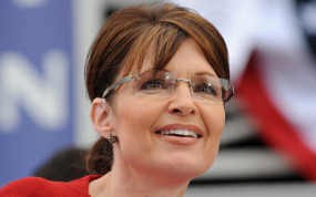 Demam Sarah Palin Bikin Wig, Sepatu & Kacamata Laku Keras