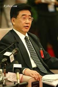 Gara-gara Bencana Longsor, Seorang Gubernur Mundur