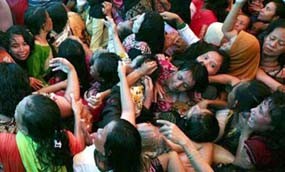 Polisi Lakukan Olah TKP di Lokasi Insiden Zakat Pasuruan