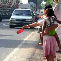 Ratusan Pengemis Teroganisir Serbu Tuban