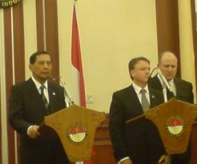 Kurangi Ketergantungan, RI-Australia Kerja Sama Industri Militer