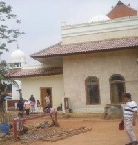 Masjid Luar Batang Oase di Kampung Dhuafa