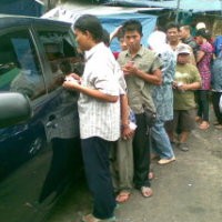 Jelang Lebaran, Mobil Keliling Penukar Receh Diserbu