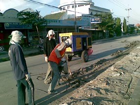 Ada Perbaikan Jalan, Waspadai Jalur Lamongan-Surabaya