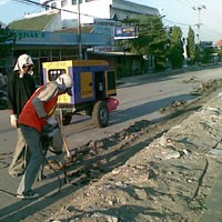 Ada Perbaikan Jalan, Waspadai Jalur Lamongan-Surabaya