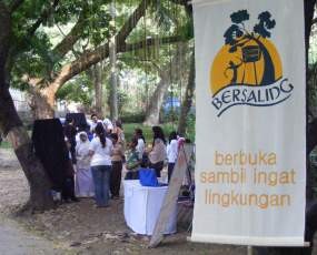 Berbuka Sambil Ingat Lingkungan