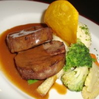 Steak Lezat Ala Warung Tenda  