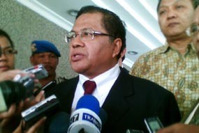Muladi: Polisi Harus Buktikan Rizal Ramli Biayai Aksi Anarkis