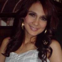 Luna Maya Lebaran Dengan Sederhana