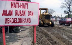 DPU Hentikan Perbaikan Jalan 