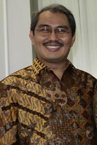 Jimly Dianggap Layak Gantikan Bagir