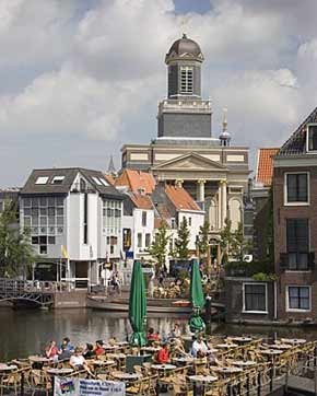 Petani Klaten Kritik Pemerintah dari Leiden