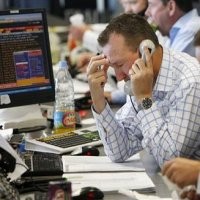 Wall Street Menguat oleh Optimisme Kesepakatan Bailout