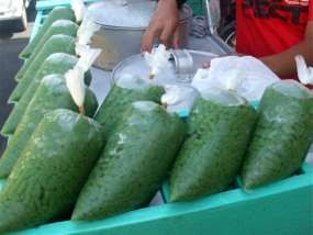 Memburu Segarnya Cendol untuk Berbuka