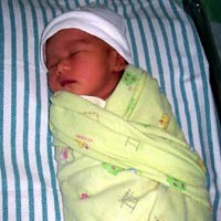 Dapat Parcel Istimewa, Kamim Malah Pingsan