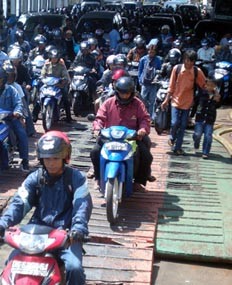 Arus Mudik H-4 Pelabuhan Ketapang Meningkat 46%