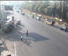 Sempat Lumer, Tol Cikampek Merayap Lagi 17 Km