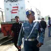 Arus Balik Lebaran Masih Terasa di Stasiun Gubeng