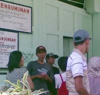 Rutan Kebon Waru Diserbu Pembesuk