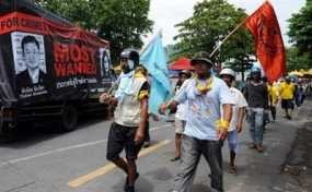 Polisi Thailand Bentrok dengan Demonstran, 65 Orang Luka