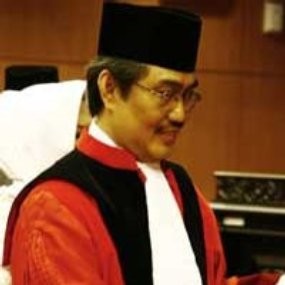 Ular fohishaning ogziga juda kop siklarni tiqishdi (foto)