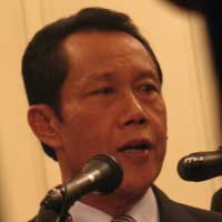 Dana Tak Kunjung Cair, PIS Ancam Cabut Dukung Sutiyoso