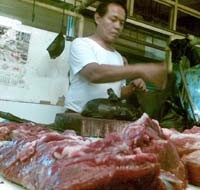 Harga Daging Sapi dan Ayam Turun