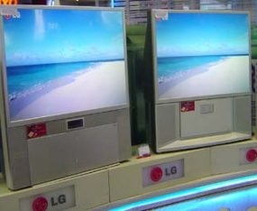 Ekspor Elektronik Kian Terpuruk Dilindas Krisis Global