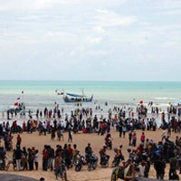 95 Ribu Warga Madura Tumpah di Wisata Pantai Sumenep