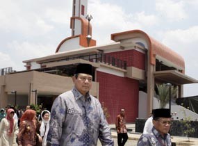 Resmikan Masjid, SBY Minta Umar yang Jujur dan Sabar Diteladani