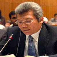 Menhut Puji Sengonisasi di Lumajang