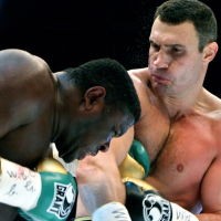 Klitschko Paksa Peter Menyerah