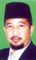 Sakit Mata, Bulyan Royan Berkacamata Hitam ke KPK