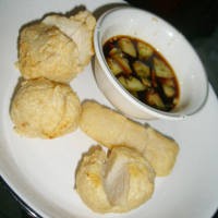 Rindu Dendam Pempek Apy