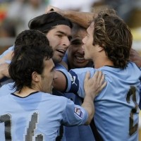 Gol Telat Abreu Selamatkan Uruguay