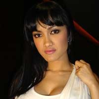 Julia Perez: Masa Sih Suzanna Bisa Meninggal?