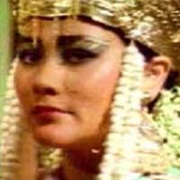 Suzanna Tolak Pelayat Lihat Jenazahnya