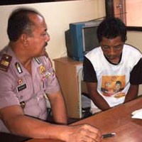 Lewati Rumah Hantu, Sepeda dan HP Dian Amblas