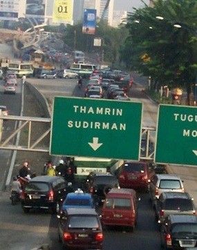 Ada Crane Patah, Kuningan - Menteng Mampet