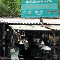 Jalan Bodri, Pusat Pasar Antik di Kota Surabaya