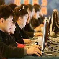 Pengunjung Warnet Wajib Difoto