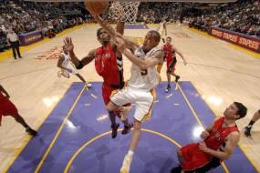 Lakers Gasak Raptors, Clippers Tekuk Barcelona