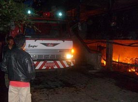 Sebelum Ludes, Terdengar Suara Ledakan dari Dalam Pasar