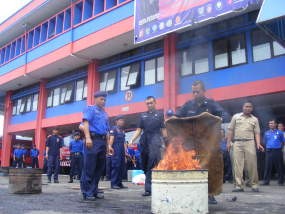 Damkar Kota Bandung Kurang Personel