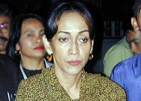 Sukmawati Coreng Nama Bung Karno